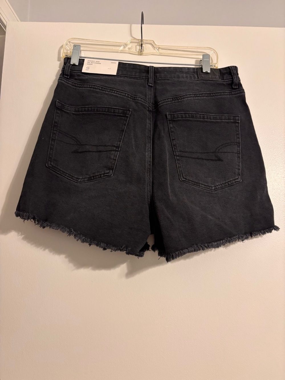 American Eagle Outfitters Black Frayed Hem High-Rise Denim Shorts - Picture 2 of 4